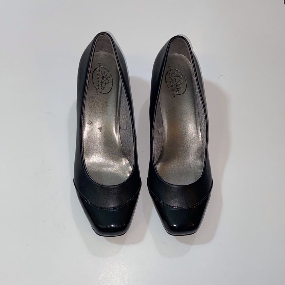 Life Stride Women’s Shoes Size 10W